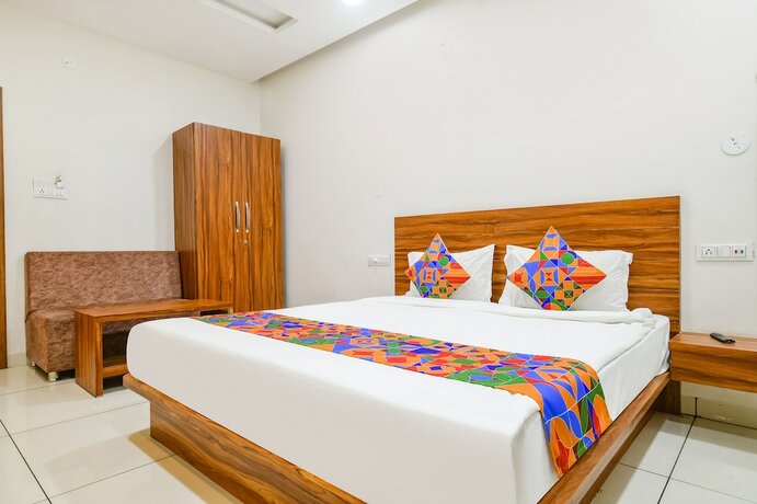 Imagen de la habitación del Hotel FabHotel Adiyogi Aura. Foto 20