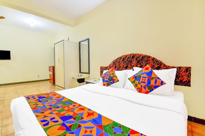 Imagen de la habitación del Hotel FabHotel Alor Holiday Resort. Foto 3