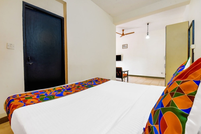 Imagen de la habitación del Hotel FabHotel Alor Holiday Resort. Foto 9