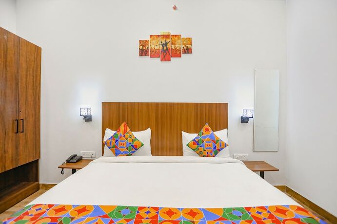 Imagen de la habitación del Hotel FabIndirapuram By SBG. Foto 19