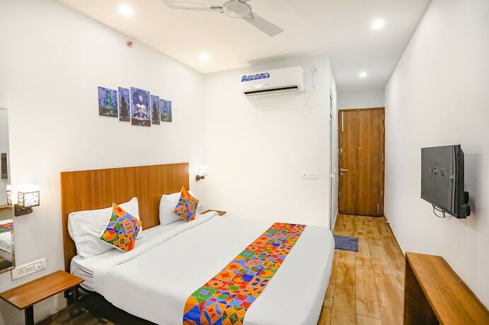 Imagen de la habitación del Hotel FabIndirapuram By SBG. Foto 20