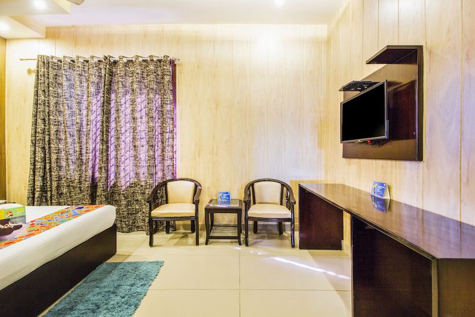 Imagen de la habitación del Hotel FabJannat. Foto 12