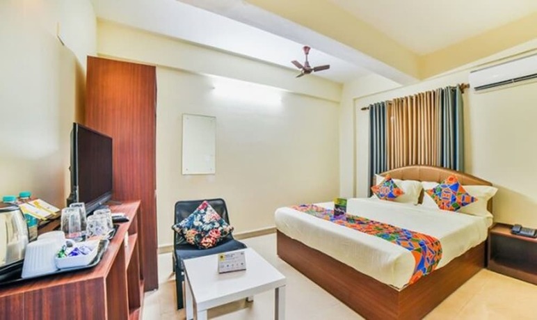 Imagen de la habitación del Hotel FabK7 Trends With Pool, Baga Beach. Foto 13