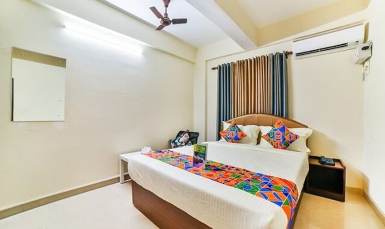 Imagen de la habitación del Hotel FabK7 Trends With Pool, Baga Beach. Foto 15