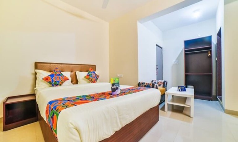 Imagen de la habitación del Hotel FabK7 Trends With Pool, Baga Beach. Foto 17