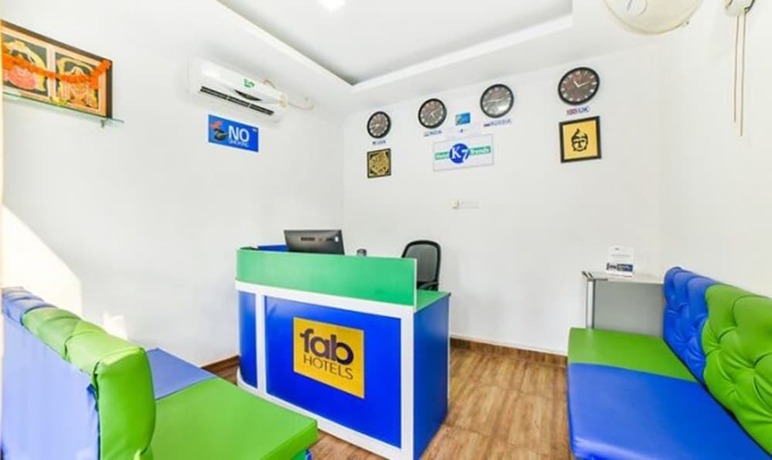 Imagen general del Hotel FabK7 Trends With Pool, Baga Beach. Foto 8