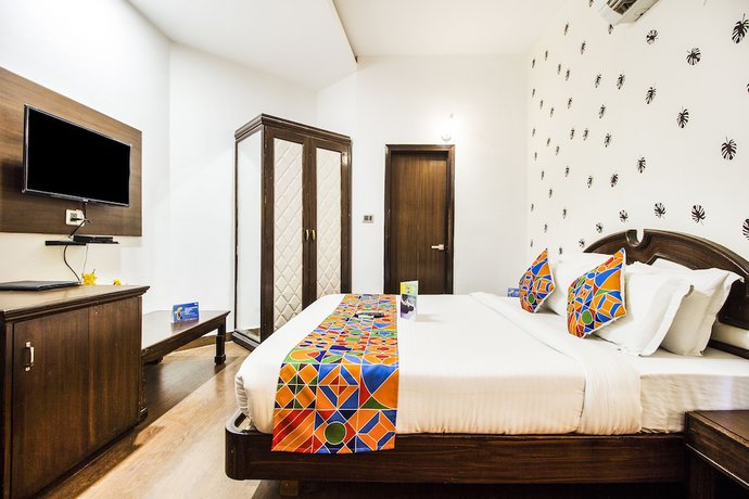 Imagen de la habitación del Hotel FabLe Monarque Piccadily Chowk. Foto 18