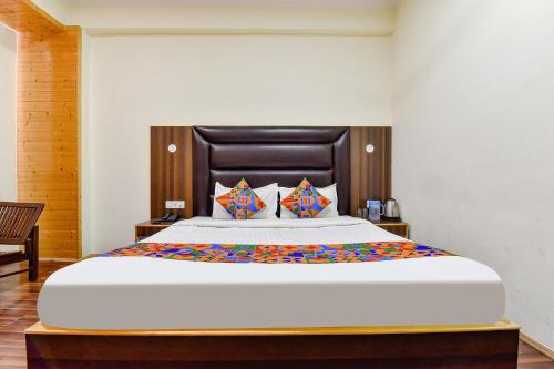 Imagen de la habitación del Hotel FabManali Heaven. Foto 19