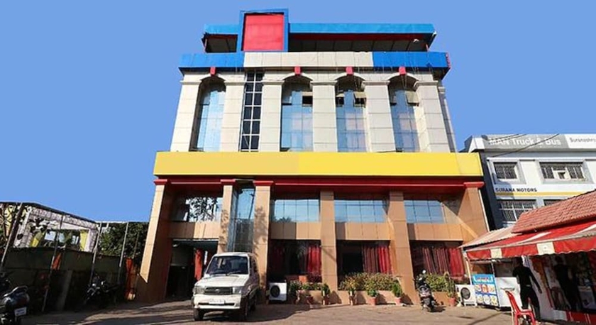 Imagen general del Hotel FabNeena Palace. Foto 1