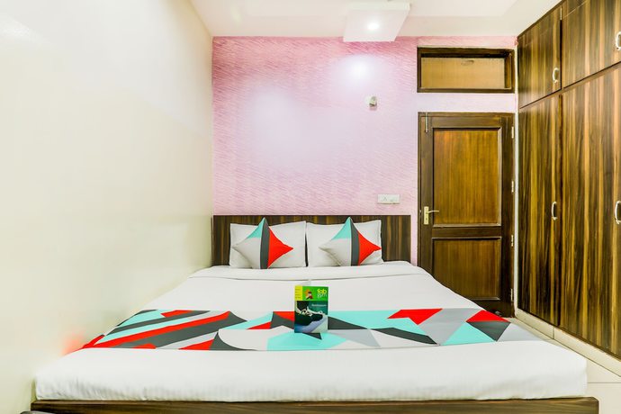 Imagen de la habitación del Hotel FabNew DK Palace. Foto 4
