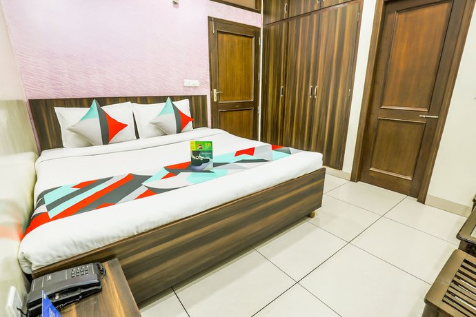 Imagen de la habitación del Hotel FabNew DK Palace. Foto 9