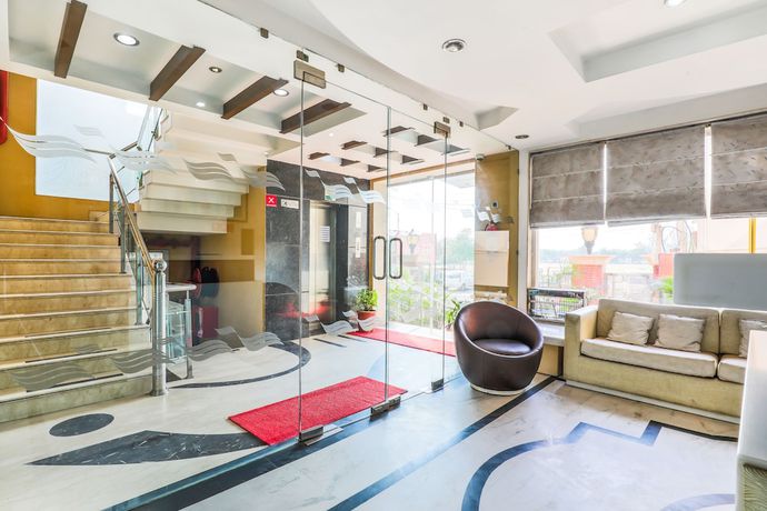 Imagen de los interiores del Hotel FabOcean. Foto 19