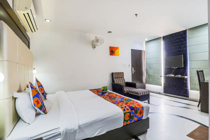 Imagen de la habitación del Hotel FabOcean. Foto 17