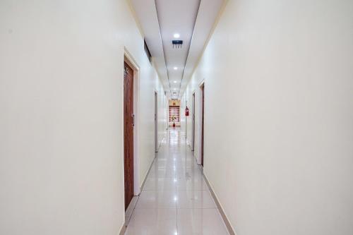 Imagen general del Hotel FabPartha Residency. Foto 1