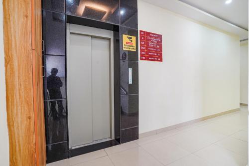 Imagen general del Hotel FabPartha Residency. Foto 8