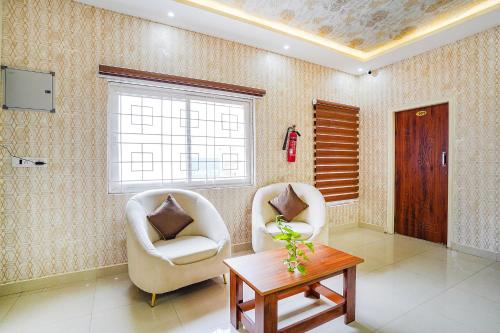 Imagen general del Hotel FabPartha Residency. Foto 18