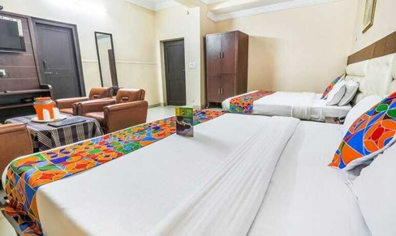 Imagen general del Hotel FabPramila Inn. Foto 15