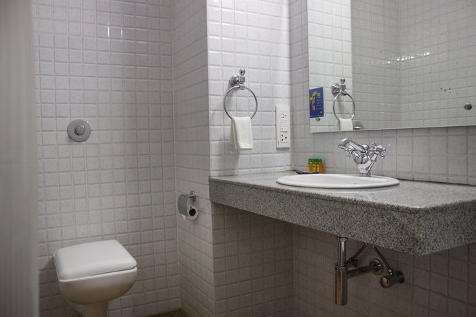 Imagen de la habitación del Hotel FabPrazeres Boutique PanajI. Foto 11