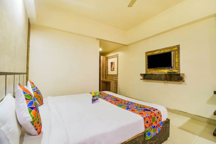 Imagen de la habitación del Hotel FabPrestige Princess. Foto 3