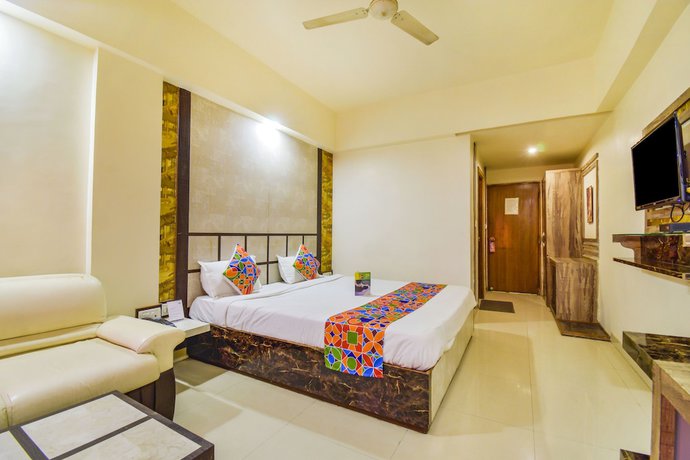 Imagen de la habitación del Hotel FabPrestige Princess. Foto 8