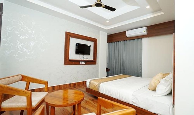 Imagen de la habitación del Hotel FabPrime Royal Inn. Foto 6