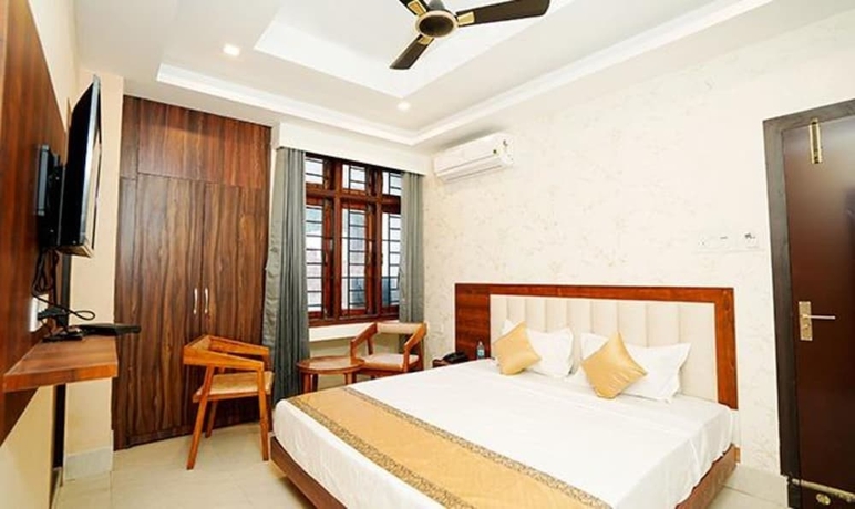 Imagen de la habitación del Hotel FabPrime Royal Inn. Foto 11