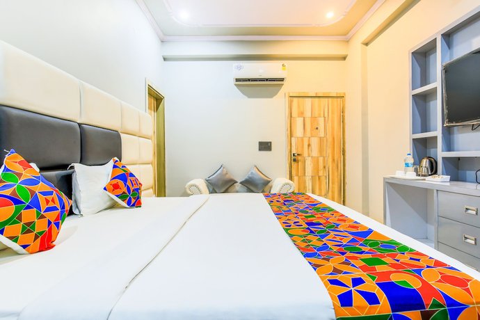 Imagen de la habitación del Hotel FabPrime SR 1. Foto 8