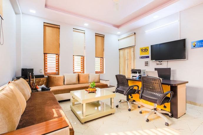 Imagen de los interiores del Hotel FabPrime SR 1. Foto 18