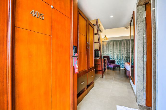 Imagen de la habitación del Hotel FabPrime Silver Resort. Foto 5