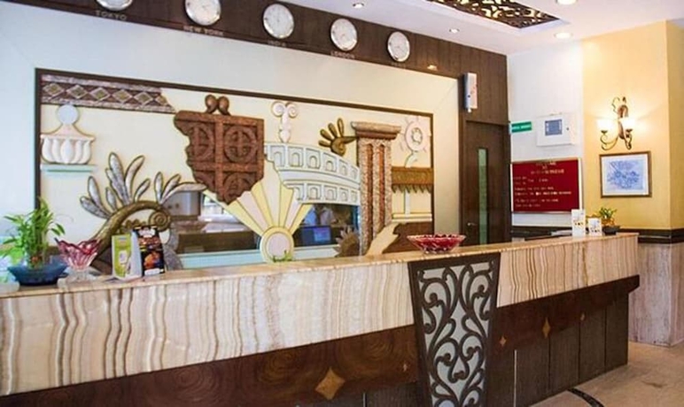 Imagen de los interiores del Hotel FabPrime Supreme. Foto 17