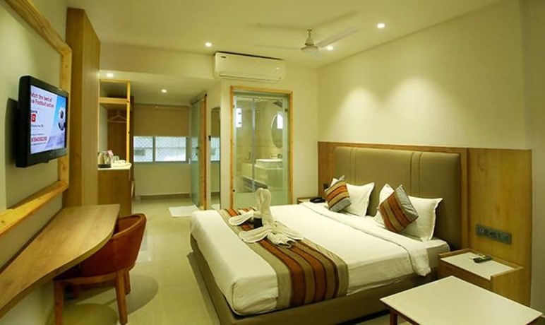 Imagen general del Hotel FabPrime Surya. Foto 2