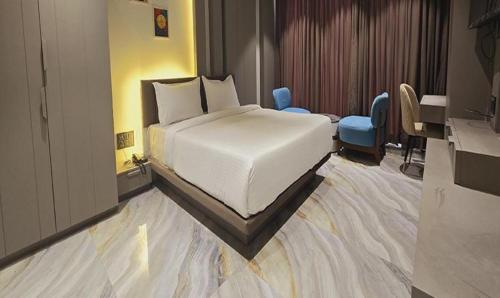 Imagen general del Hotel FabPrime The Grey Circle. Foto 1