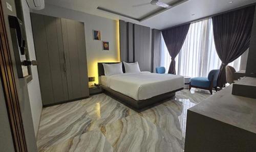 Imagen general del Hotel FabPrime The Grey Circle. Foto 2