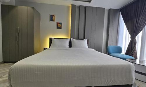 Imagen general del Hotel FabPrime The Grey Circle. Foto 5