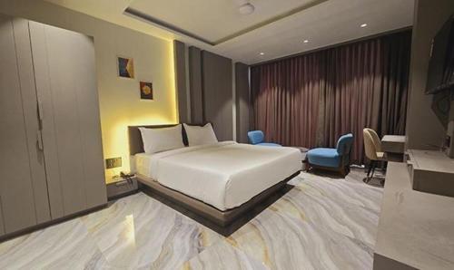 Imagen general del Hotel FabPrime The Grey Circle. Foto 8