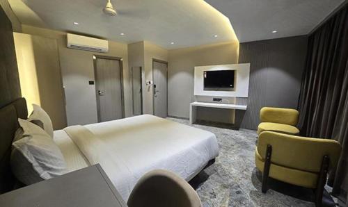 Imagen general del Hotel FabPrime The Grey Circle. Foto 11