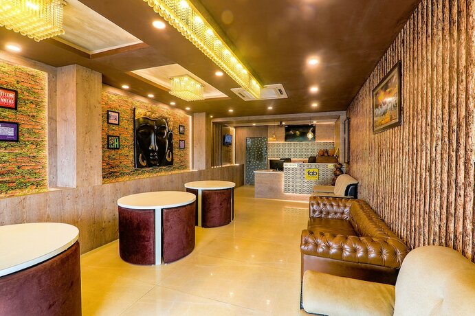 Imagen general del Hotel FabRudra Inn and Cafe I. Foto 14