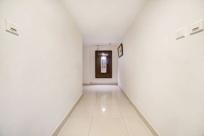 Imagen de los interiores del Hotel FabShanbhag. Foto 20