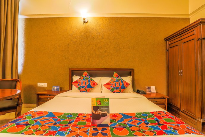 Imagen de la habitación del Hotel FabSheronz Piccadily Chowk. Foto 3