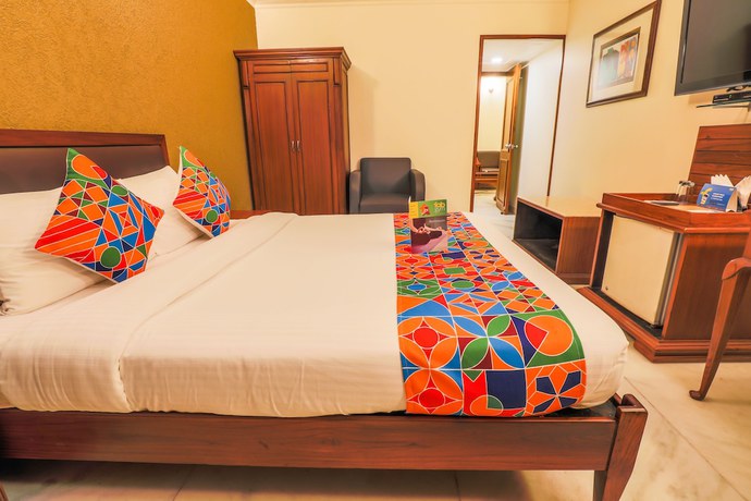 Imagen de la habitación del Hotel FabSheronz Piccadily Chowk. Foto 6