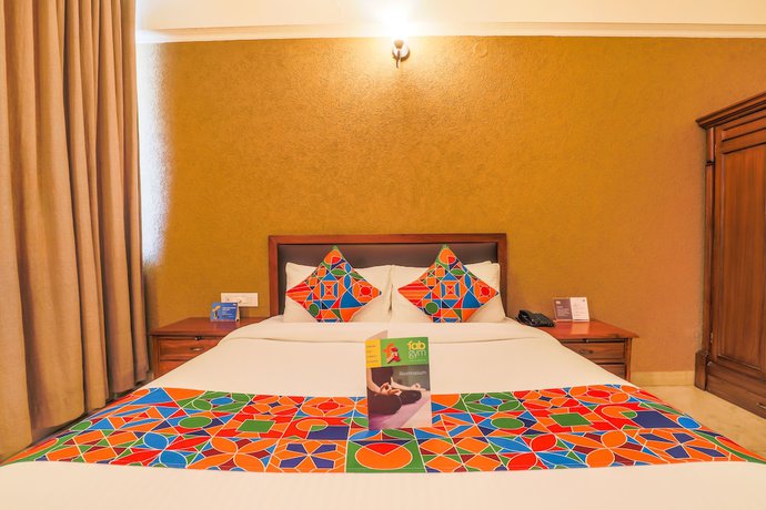 Imagen de la habitación del Hotel FabSheronz Piccadily Chowk. Foto 13
