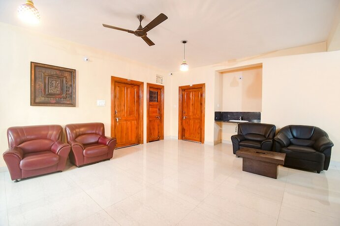 Imagen general del Hotel FabShree Residency. Foto 3