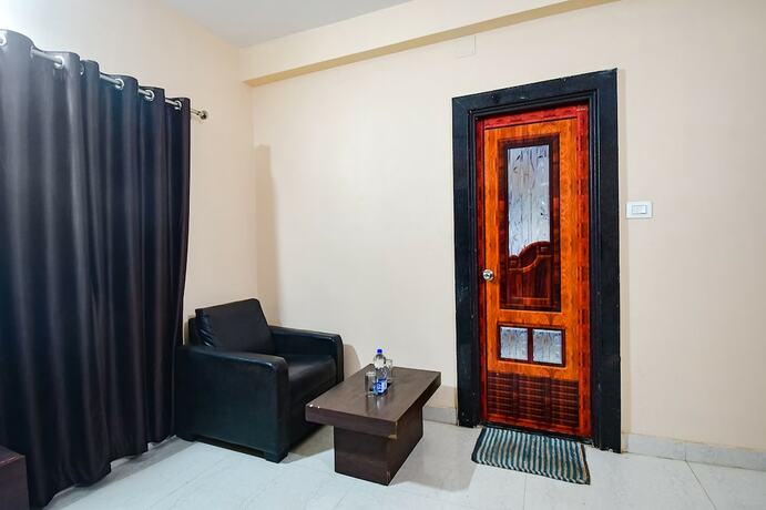 Imagen general del Hotel FabShree Residency. Foto 9