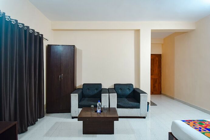 Imagen general del Hotel FabShree Residency. Foto 11