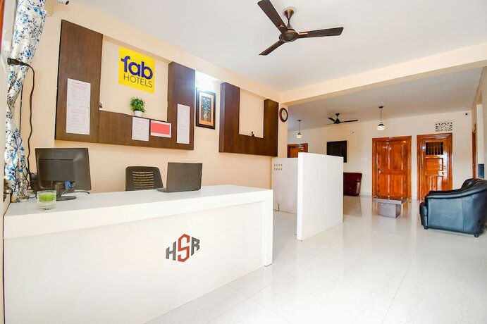 Imagen general del Hotel FabShree Residency. Foto 14