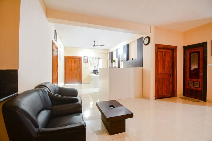 Imagen general del Hotel FabShree Residency. Foto 18