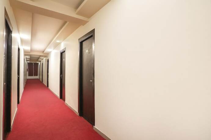 Imagen general del Hotel FabThe Diamond. Foto 2