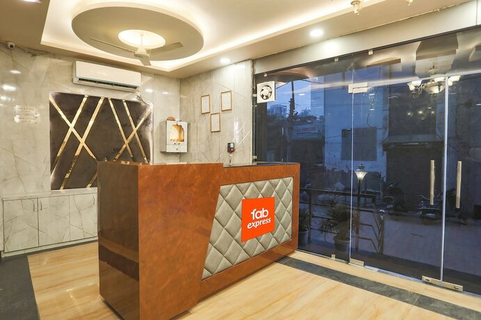 Imagen general del Hotel FabThe Diamond. Foto 3