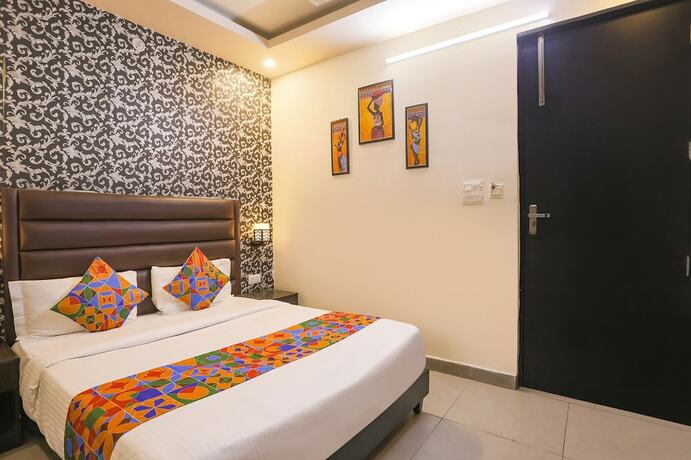 Imagen general del Hotel FabThe Diamond. Foto 7