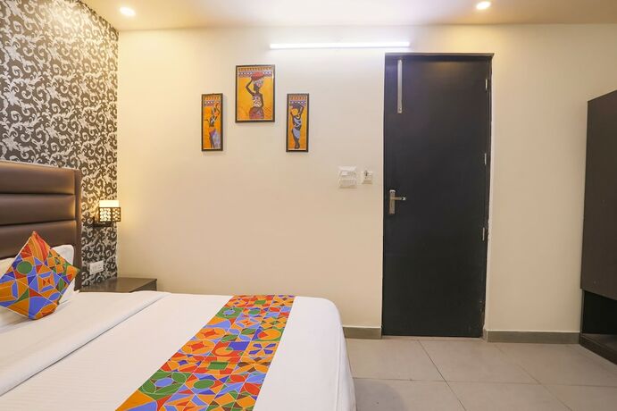 Imagen general del Hotel FabThe Diamond. Foto 11